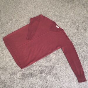 ZENANA VNECK SWEATER SMALL - NEW